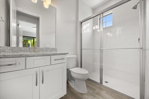 Casa en alquiler en Orlando, Florida, 4 dormitorios, 323.39 m2 № 1904428 - foto 30