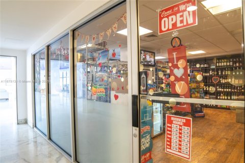 Купить кондоминиум в Майами-Бич, Флорида 1 спальня, 79.15м2, № 1923125 - фото 20