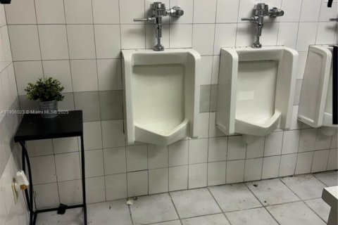 Immobilier commercial à vendre à North Miami, Floride № 1956658 - photo 4