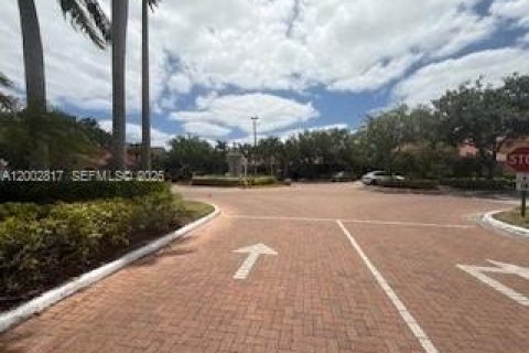 Condominio en alquiler en Royal Palm Beach, Florida, 2 dormitorios № 2066910 - foto 2