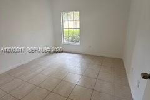 Condominio en alquiler en Royal Palm Beach, Florida, 2 dormitorios № 2066910 - foto 17