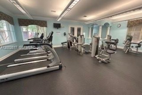 Condominio en alquiler en Royal Palm Beach, Florida, 2 dormitorios № 2066910 - foto 9