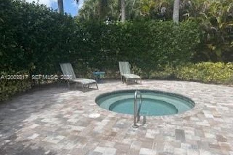 Condominio en alquiler en Royal Palm Beach, Florida, 2 dormitorios № 2066910 - foto 7