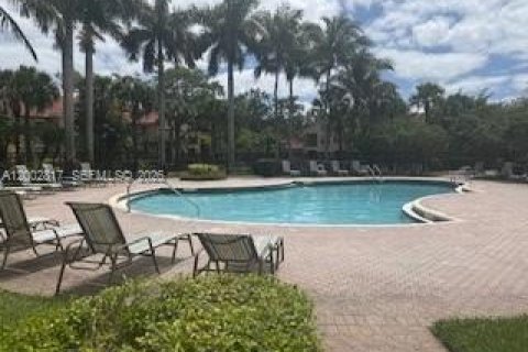 Condominio en alquiler en Royal Palm Beach, Florida, 2 dormitorios № 2066910 - foto 6