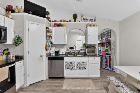 Villa ou maison à vendre à Orlando, Floride: 3 chambres, 121.05 m2 № 2407043 - photo 8