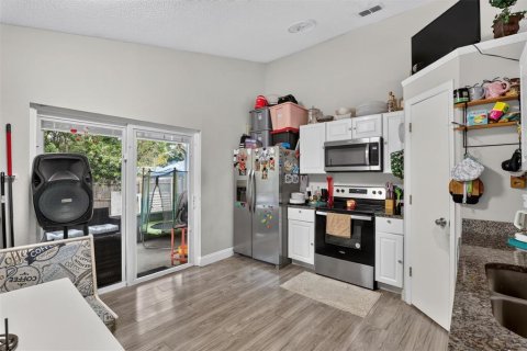 Villa ou maison à vendre à Orlando, Floride: 3 chambres, 121.05 m2 № 2407043 - photo 6