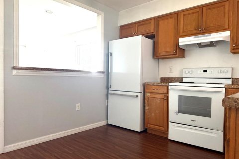 Apartamento en alquiler en Lake Wales, Florida, 2 dormitorios, 80.27 m2 № 2113449 - foto 4