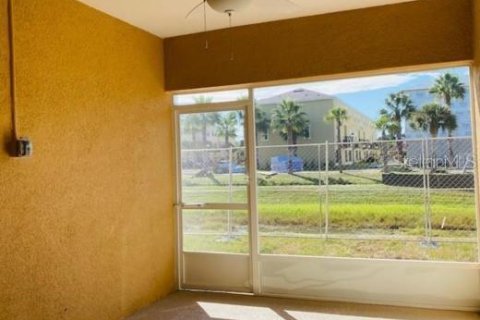 Townhouse in New Port Richey, Florida 3 bedrooms, 149.29 sq.m. № 2234186 - photo 28