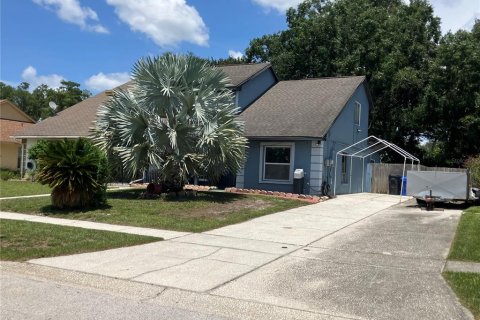Duplex à Tampa, Floride 3 chambres, 140.28 m2 № 2304765