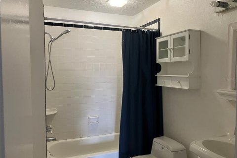 Duplex à vendre à Tampa, Floride: 3 chambres, 140.28 m2 № 2304765 - photo 13