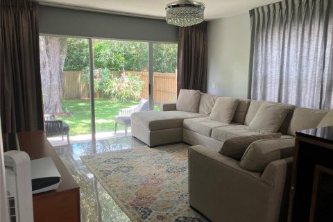 Duplex à vendre à Tampa, Floride: 3 chambres, 140.28 m2 № 2304765 - photo 6