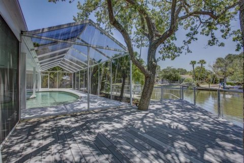 House in Sarasota, Florida 4 bedrooms, 208.84 sq.m. № 1915154 - photo 2