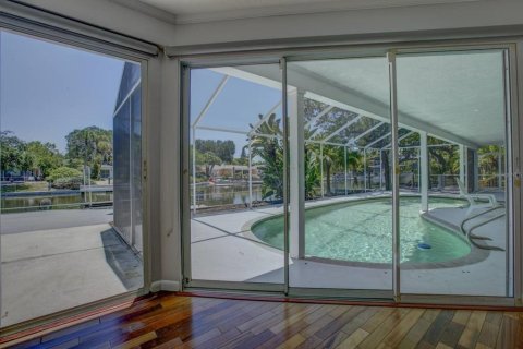 House in Sarasota, Florida 4 bedrooms, 208.84 sq.m. № 1915154 - photo 23