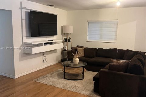 Villa ou maison à vendre à Lauderhill, Floride: 3 chambres, 191.38 m2 № 2002206 - photo 5