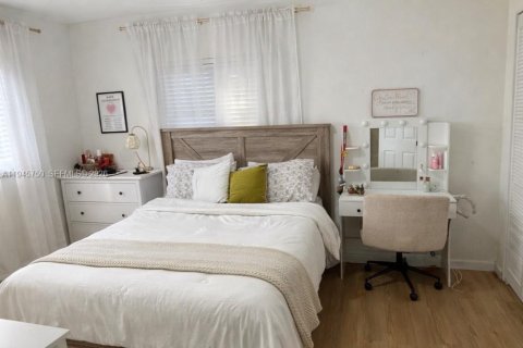 Villa ou maison à vendre à Lauderhill, Floride: 3 chambres, 191.38 m2 № 2002206 - photo 13