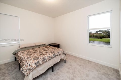House in Davie, Florida 4 bedrooms № 1977419 - photo 24