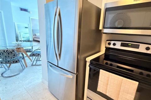 Copropriété à louer à Miami Beach, Floride: 2 chambres, 95.69 m2 № 2046972 - photo 11