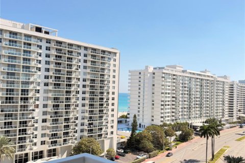 Copropriété à louer à Miami Beach, Floride: 2 chambres, 95.69 m2 № 2046972 - photo 7