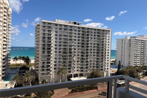 Copropriété à louer à Miami Beach, Floride: 2 chambres, 95.69 m2 № 2046972 - photo 8
