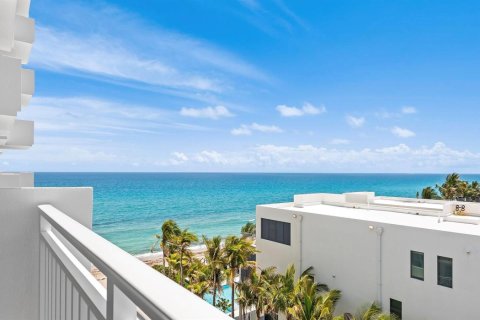 Condominio en Highland Beach, Florida, 2 dormitorios № 2183838