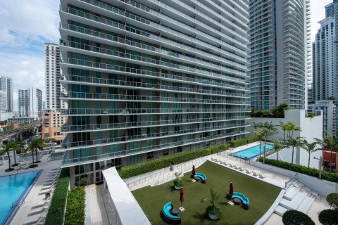 Condo in Miami, Florida, 1 bedroom  № 1941092 - photo 28