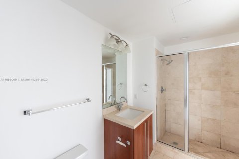 Condo in Miami, Florida, 1 bedroom  № 1941092 - photo 18