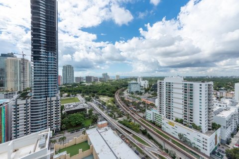 Condo in Miami, Florida, 1 bedroom  № 1941092 - photo 4
