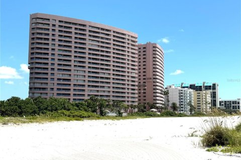 Condominio en Clearwater, Florida, 2 dormitorios  № 2309931