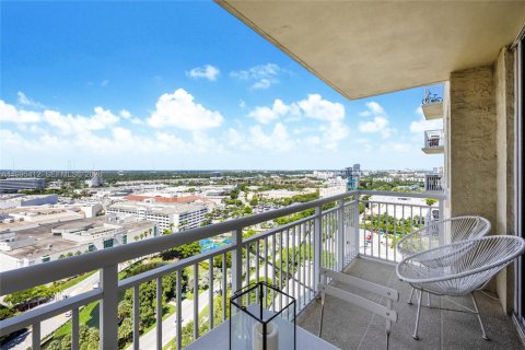 Condominio en venta en Aventura, Florida, 2 dormitorios, 109.16 m2 № 2062972 - foto 3