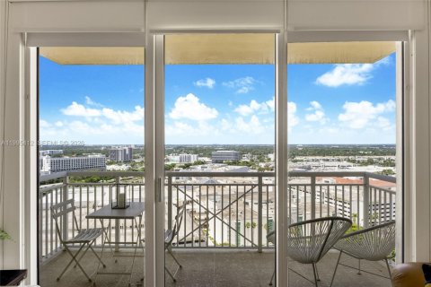Condominio en venta en Aventura, Florida, 2 dormitorios, 109.16 m2 № 2062972 - foto 18