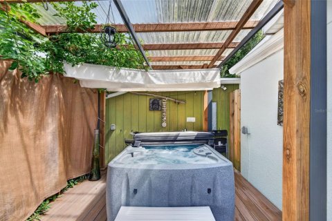 Villa ou maison à vendre à Largo, Floride: 4 chambres, 202.16 m2 № 2406573 - photo 6