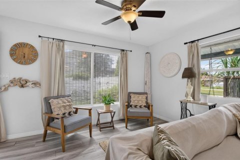 Villa ou maison à vendre à Largo, Floride: 4 chambres, 202.16 m2 № 2406573 - photo 15
