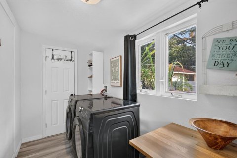 Villa ou maison à vendre à Largo, Floride: 4 chambres, 202.16 m2 № 2406573 - photo 27