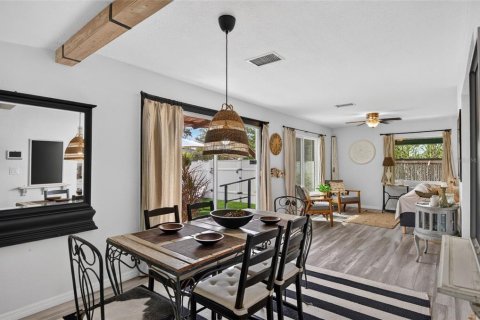 Villa ou maison à vendre à Largo, Floride: 4 chambres, 202.16 m2 № 2406573 - photo 25