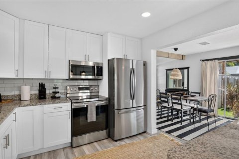 Villa ou maison à vendre à Largo, Floride: 4 chambres, 202.16 m2 № 2406573 - photo 23