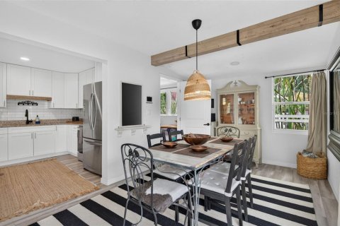Villa ou maison à vendre à Largo, Floride: 4 chambres, 202.16 m2 № 2406573 - photo 21