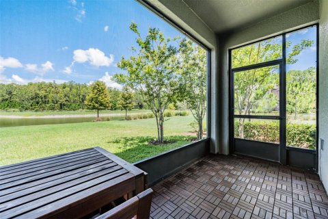 Townhouse in ESTANCIA

 in Wesley Chapel, Florida 3 bedrooms, 190.17 sq.m. № 1734501 - photo 24