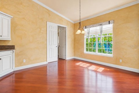 Купить виллу или дом в Лихай-Эйкерс, Флорида 10 комнат, 240.15м2, № 2218812 - фото 5