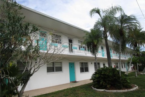 Condo in Saint Petersburg, Florida, 2 bedrooms  № 870105 - photo 23