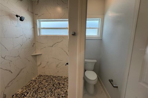 Casa en alquiler en Rotonda, Florida, 4 dormitorios, 185.34 m2 № 1670096 - foto 17