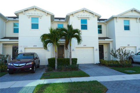 Casa en venta en Port St. Lucie, Florida, 3 dormitorios, 180.6 m2 № 2001947 - foto 4
