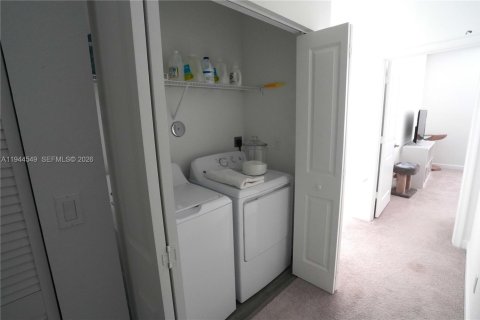 Casa en venta en Port St. Lucie, Florida, 3 dormitorios, 180.6 m2 № 2001947 - foto 17