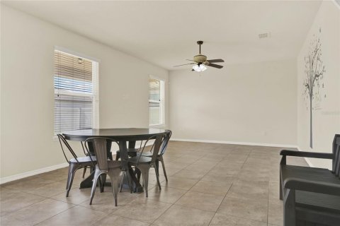 Casa en alquiler en Kissimmee, Florida, 5 dormitorios, 282.79 m2 № 1851052 - foto 5