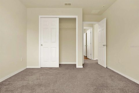 Casa en alquiler en Kissimmee, Florida, 5 dormitorios, 282.79 m2 № 1851052 - foto 21