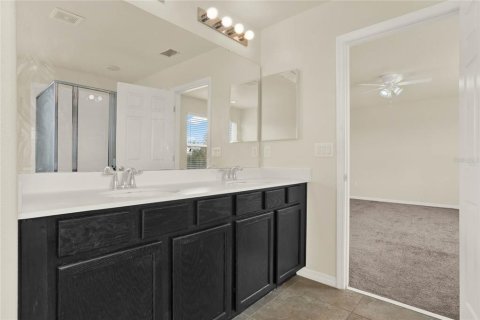 Casa en alquiler en Kissimmee, Florida, 5 dormitorios, 282.79 m2 № 1851052 - foto 26