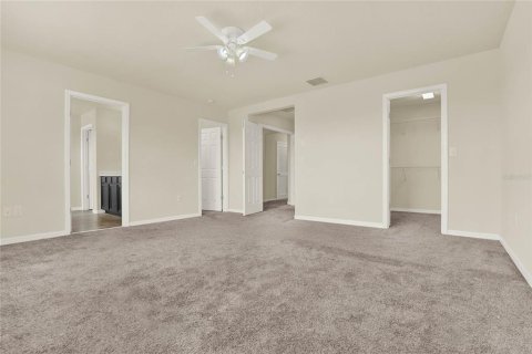 Casa en alquiler en Kissimmee, Florida, 5 dormitorios, 282.79 m2 № 1851052 - foto 23