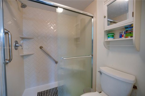 Condominio en venta en Sunrise, Florida, 2 dormitorios, 127.28 m2 № 2031529 - foto 21