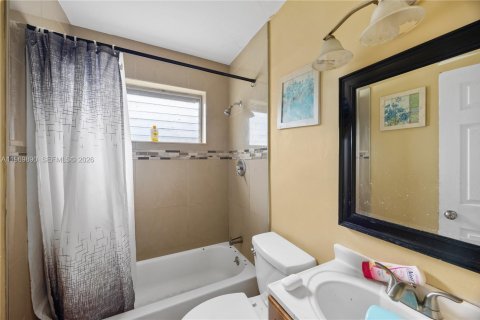 Купить виллу или дом в Дирфилд-Бич, Флорида 3 спальни, 113.71м2, № 2040292 - фото 10