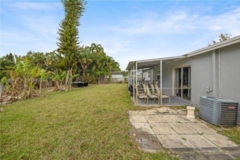 Купить виллу или дом в Дирфилд-Бич, Флорида 3 спальни, 113.71м2, № 2040292 - фото 4