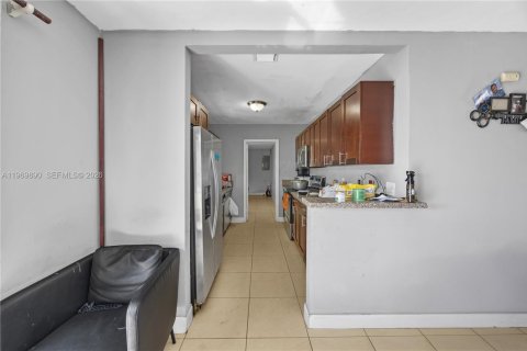 Купить виллу или дом в Дирфилд-Бич, Флорида 3 спальни, 113.71м2, № 2040292 - фото 8